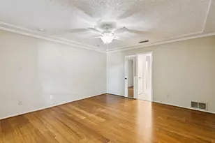 9809 Chandler Ct, Dallas, TX 75243 - Photo 20