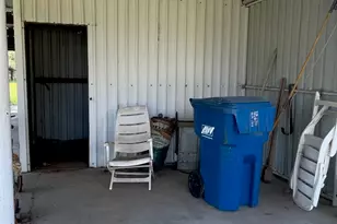 1001 S Fairway St, Fairfield, TX 75840 - Photo 18