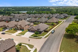 2612 St Lawrence Dr, Sherman, TX 75092 - Photo 2