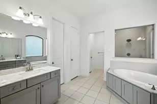 9809 Pikes Peak Pl, Little Elm, TX 75068 - Photo 20