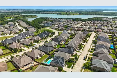 9809 Pikes Peak Place, Little Elm, TX 75068 - Photo 36