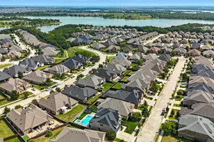 9809 Pikes Peak Pl, Little Elm, TX 75068 - Photo 36