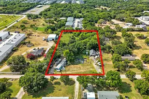 9201 Lonesome Dove Dr, Little Elm, TX 75068 - Photo 4