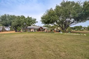 14 Brookhaven Dr, Lucas, TX 75002 - Photo 2