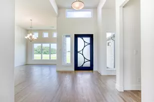 1407 Deerfield Dr, Wills Point, TX 75169 - Photo 4