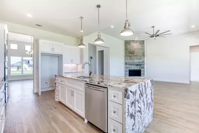 1407 Deerfield Drive, Wills Point, TX 75169 - Photo 2