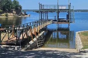 411 N Lake Shore Cir, Lake Bridgeport, TX 76426 - Photo 4