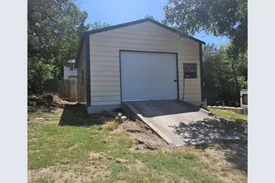 411 N Lake Shore Circle, Lake Bridgeport, TX 76426 - Photo 28