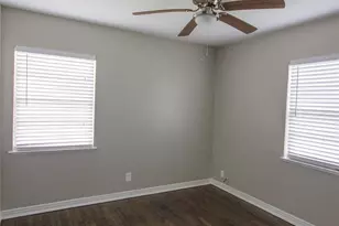 1109 Edgefield Dr, Garland, TX 75040 - Photo 14