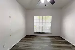 9747 Whitehurst Dr, Dallas, TX 75243 - Photo 12