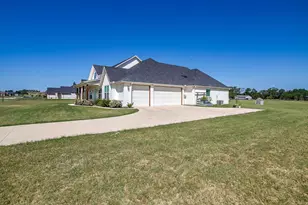 1053 Paradise Pkwy, Poolville, TX 76487 - Photo 2