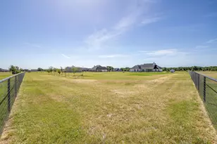 1053 Paradise Pkwy, Poolville, TX 76487 - Photo 32