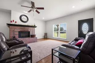 510 S Swanson Rd, Mineral Wells, TX 76067 - Photo 10