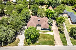 3210 Bluebonnet Cir, Weatherford, TX 76087 - Photo 4