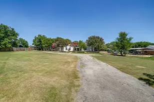 3532 Dove Creek Rd, Cleburne, TX 76031 - Photo 4