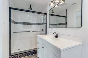 108 Leslie St, Bonham, TX 75418 - Photo 16