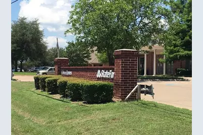 1632 W Henderson Street #B, Cleburne, TX 76033 - Photo 2