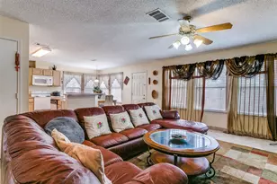 1408 Peregrine St, Lewisville, TX 75077 - Photo 10