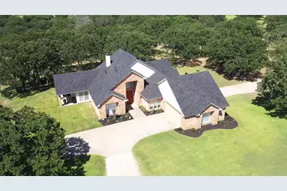 2642 Huddleston, Sunset, TX 76270 - Photo 1