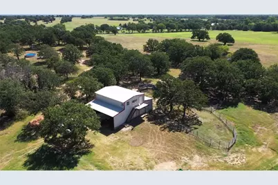 2642 Huddleston, Sunset, TX 76270 - Photo 32