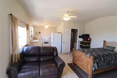2642 Huddleston, Sunset, TX 76270 - Photo 36