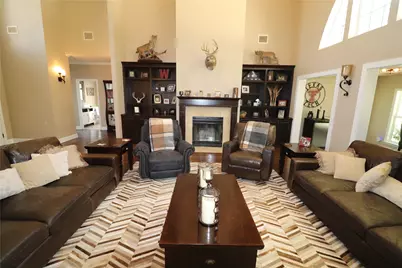 2642 Huddleston, Sunset, TX 76270 - Photo 12