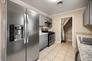 808 Marengo St, Cleburne, TX 76033 - Photo 16