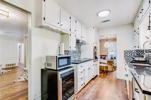 2715 Green Oaks Blvd, Arlington, TX 76017 - Photo 18