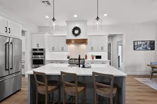 1611 N Mason St, Bowie, TX 76230 - Photo 14