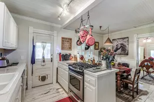 392 Mt Pleasant Rd, Valley View, TX 76272 - Photo 6