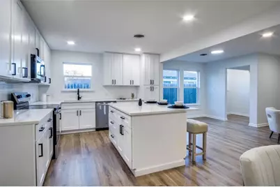 5812 Waltham Avenue, Fort Worth, TX 76133 - Photo 2