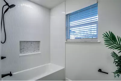 5812 Waltham Avenue, Fort Worth, TX 76133 - Photo 12