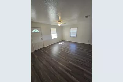 810 Lexington Drive, Lancaster, TX 75134 - Photo 10