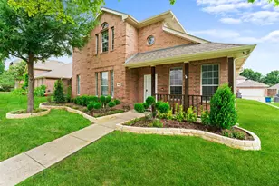 1605 Warm Springs Dr, Allen, TX 75002 - Photo 2