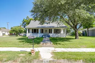 575 W Green St, Stephenville, TX 76401 - Photo 2