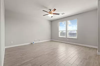 204 Dunmore Drive, Fort Worth, TX 76052 - Photo 10