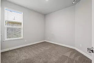 204 Dunmore Dr, Fort Worth, TX 76052 - Photo 16