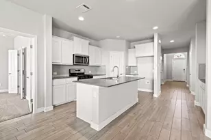 204 Dunmore Dr, Fort Worth, TX 76052 - Photo 4