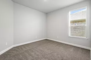 204 Dunmore Dr, Fort Worth, TX 76052 - Photo 14