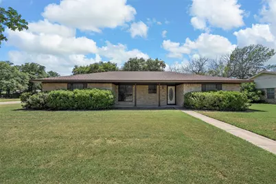 400 N Walnut Street, Waco, TX 76705 - Photo 1