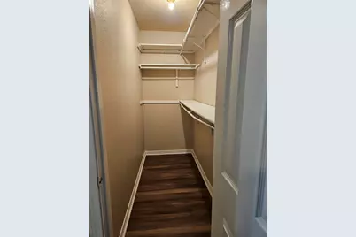 225 E Craven Avenue, Lacy Lakeview, TX 76705 - Photo 4