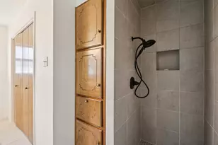 1636 Bedford Oaks Dr, Bedford, TX 76021 - Photo 12