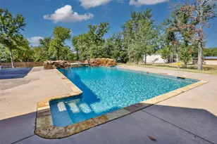 411 Center Hill Rd, Gainesville, TX 76240 - Photo 16