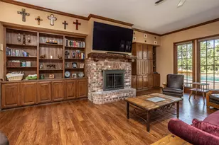 411 Center Hill Rd, Gainesville, TX 76240 - Photo 4