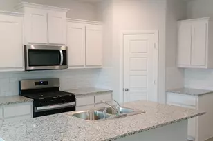 525 Pendleton Ave, Keene, TX 76059 - Photo 2