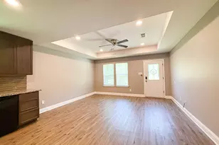 902 Cedar St, Commerce, TX 75428 - Photo 6