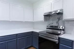 4604 Parkwood Dr, Forest Hill, TX 76140 - Photo 10