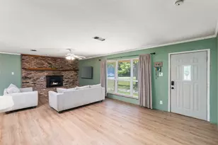 114 S Dugan St, Bells, TX 75414 - Photo 2