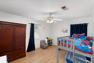 114 S Dugan St, Bells, TX 75414 - Photo 10