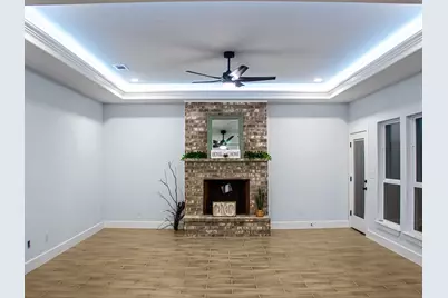 1013 Magnolia Court, Springtown, TX 76082 - Photo 14